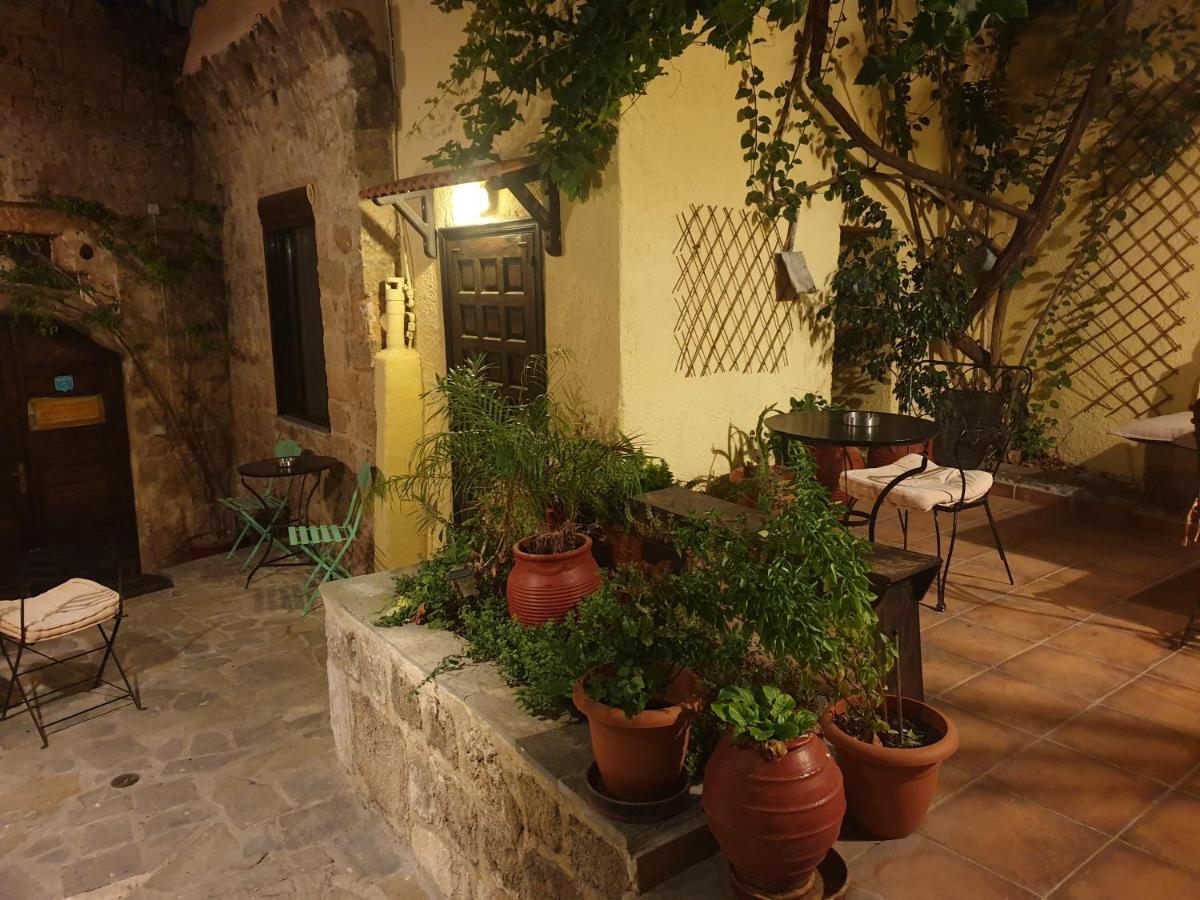 Apartamento Chris Αpartments Old Town Rhodes City Exterior foto