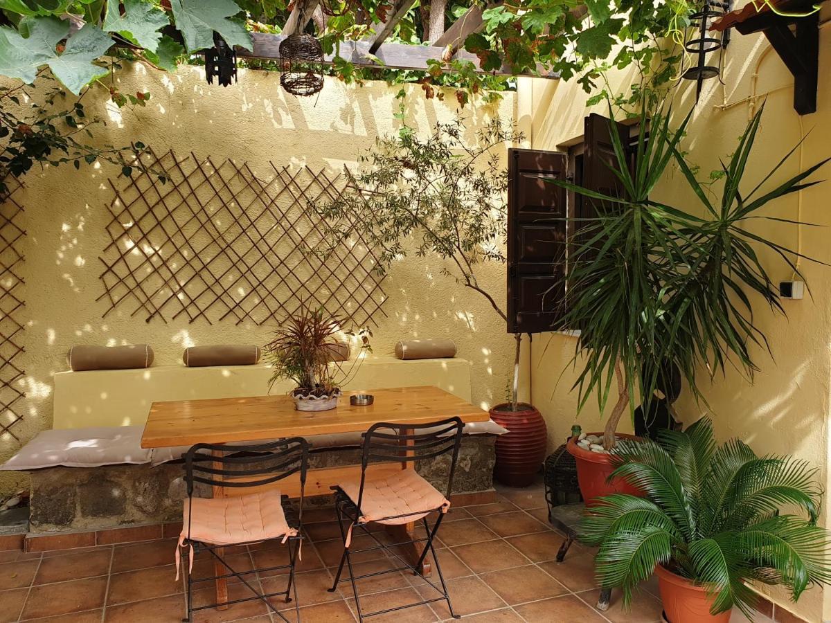 Apartamento Chris Αpartments Old Town Rhodes City Exterior foto