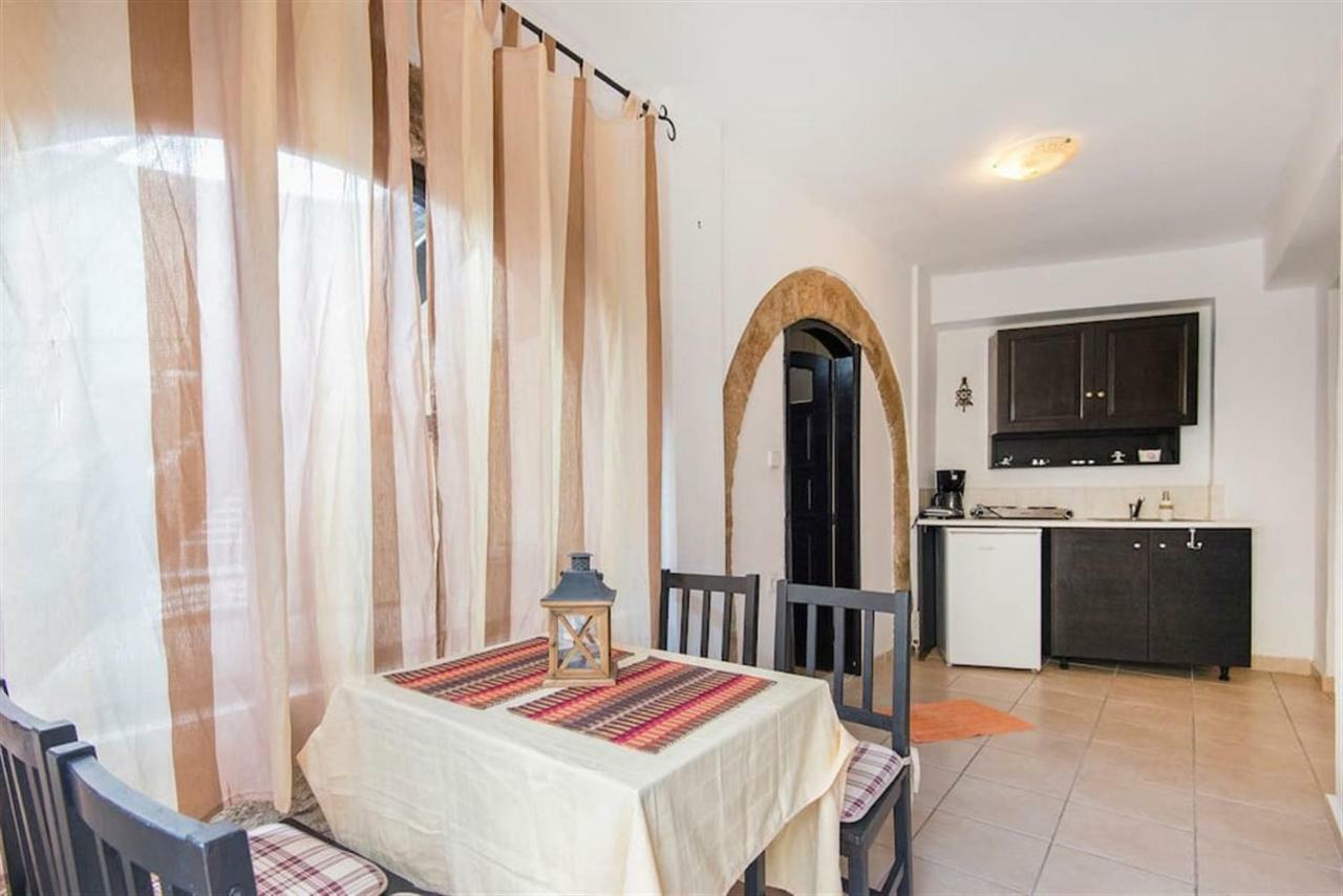 Apartamento Chris Αpartments Old Town Rhodes City Exterior foto